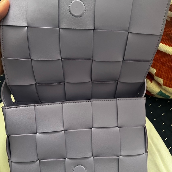 AUTH Bottega Veneta *classic size* cassette great condition - Picture 7 of 11